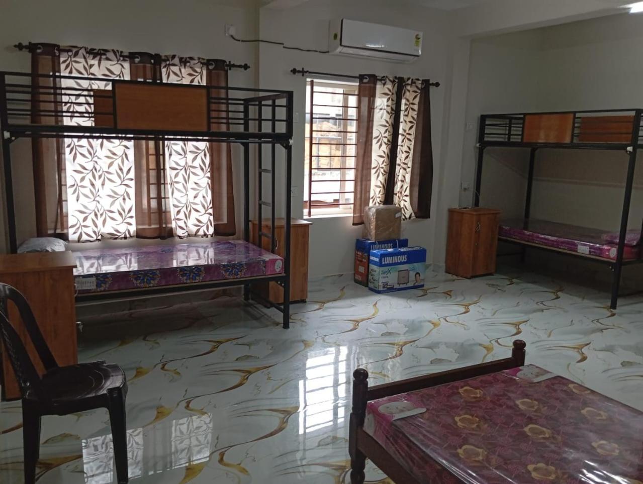 The Bunkhouse Lodge & Hostel Kochi Kamer foto